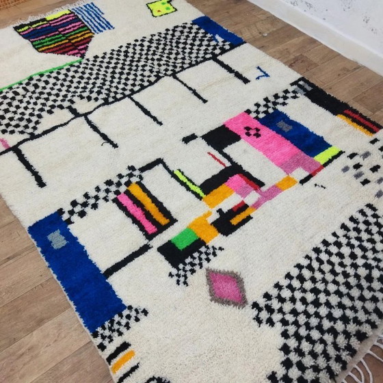 Image 1 of Veelkleurig Azilal-tapijt – geometrische kunststijl / Veelkleurig Azilal-tapijt – kunststijl (300×195 cm)