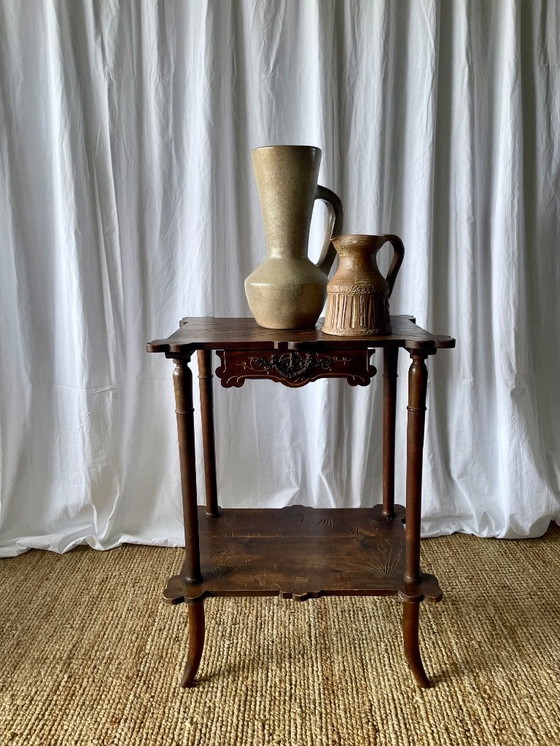 Image 1 of Geschnitzter Beistelltisch aus Holz im Jugendstil, Frankreich, frühes 20. Jahrhundert