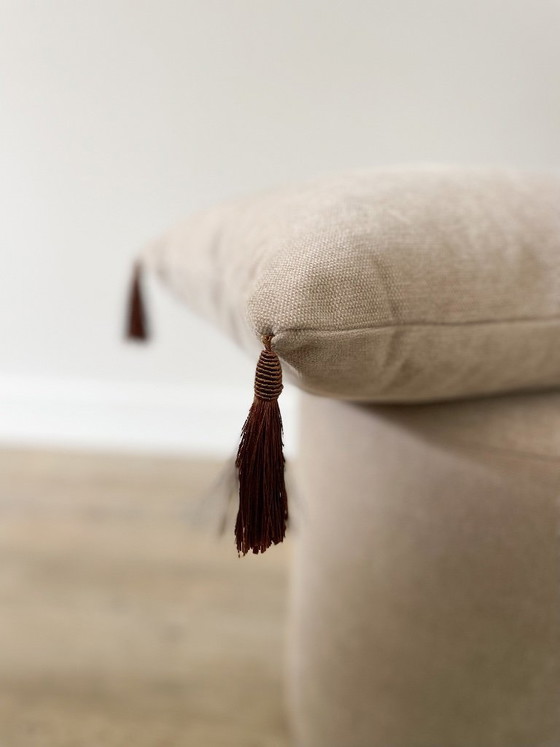 Image 1 of Decorative cushion | handmade | beige | with tassels