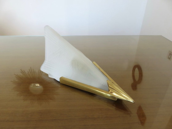 Art Deco Wall light, in gilded brass and thick frosted glass, Transparent (photo 2 of 12)
