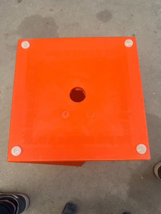 Tabouret Kubik de Marco Maran pour Parri – Plastic (photo 6 of 7)