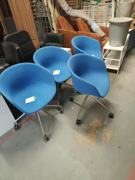 4 HAY Design Vintage Office Chairs In Blue – Plastic, Textile (photo 5 of 7)