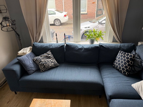 Image 1 of Modernes Ecksofa in Dunkelblau