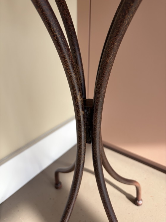 Charming Vintage Style Side Table / Plant Table with Removable Round Glass Tray – Aluminium (photo 5 of 9)