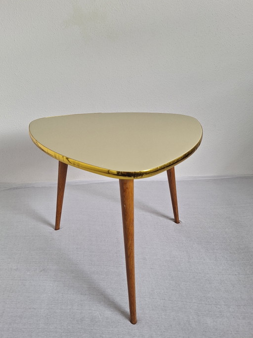 Table basse/d'appoint triangulaire vintage des années 1950 – bijzettafels, Wood, Metal