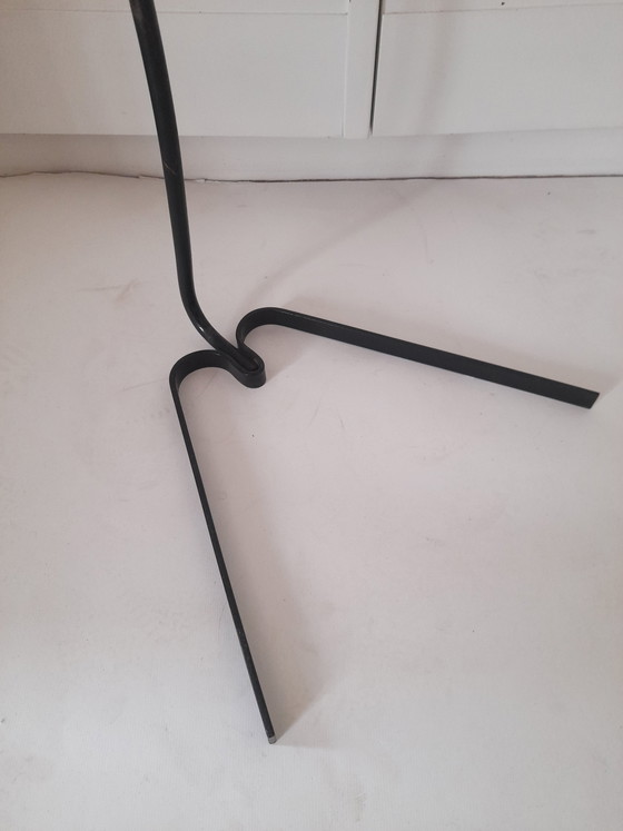 Image 1 of Klein bijzettafeltje in de vorm van een waterlelie van Salterini