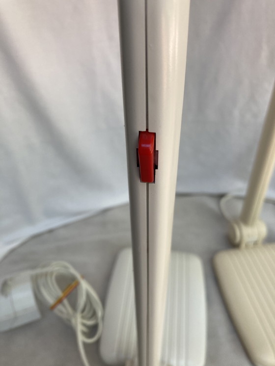 Image 1 of Paire de lampe Finlandaise LIVAL SENIOR année 80 beige et blanc 