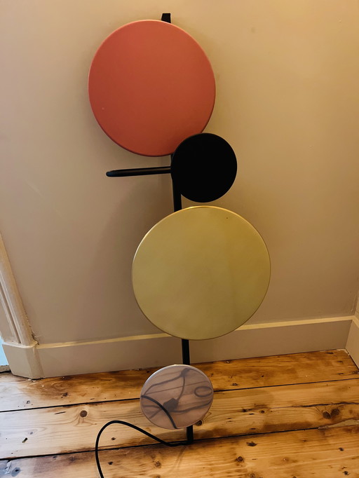 Please Wait To Be Seated Planet Lamp Indisch Rood (originele designlamp)