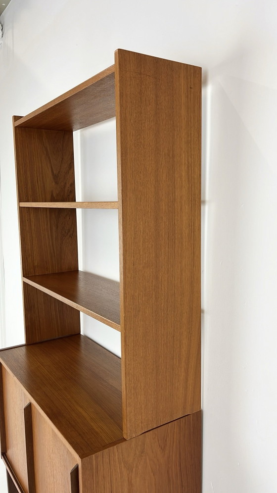 Teak veneer vintage bookcase – Wood (photo 10 of 11)