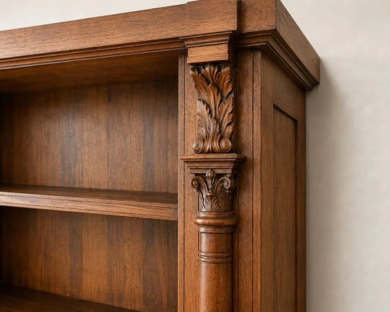 Imponente credenza/libreria a due corpi in rovere massiccio e noce del periodo Napoleone III. (photo 3 of 6)