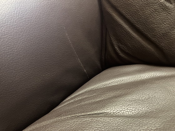 Image 1 of Fauteuil pivotant vintage en bois et cuir Hjort Knudsen