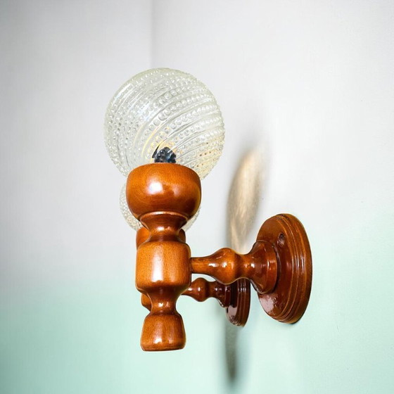 Image 1 of Apliques de pared rústicos portugueses de madera y cristal, juego de 2, década de 1990.