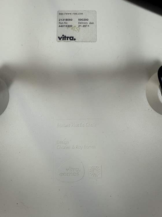 Image 1 of VITRA DSW dining chair