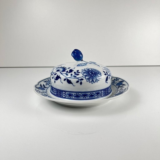 Large round butter dish Hutschenreuther blue onion porcelain Germany vintage rare