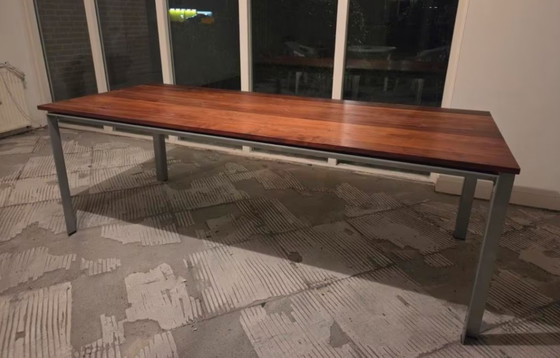 Image 1 of Harvink Stille Vennoot dining table walnut