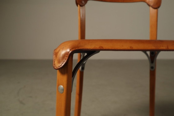 Ensemble de cinq chaises de salle à manger italiennes en cuir cognac, années 1990 – Wood, Leather (photo 6 of 15)