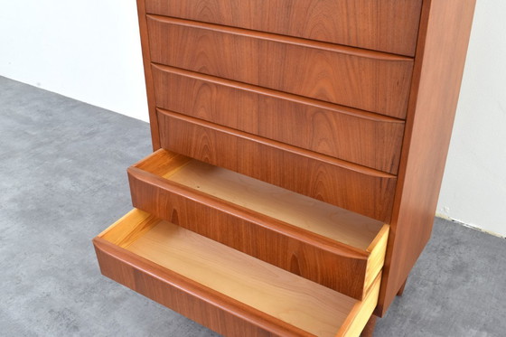 Image 1 of Deense teakhouten ladekast uit het midden van de 20e eeuw, jaren 60.