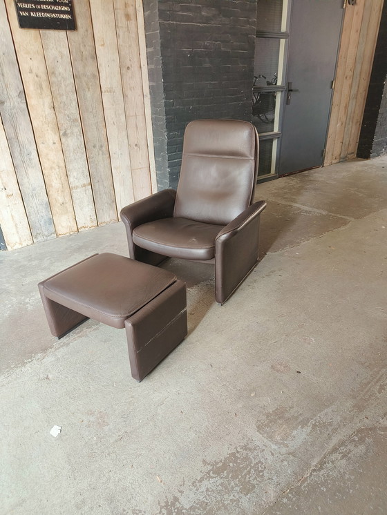 Image 1 of 2 Vintage desede De Sede Svizzera collo pelle ds50 DS 50 poltrone e hocker marrone scuro