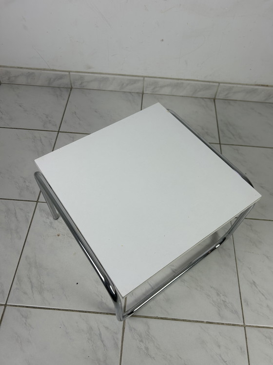 Image 1 of Vintage bijzettafel bauhaus stijl