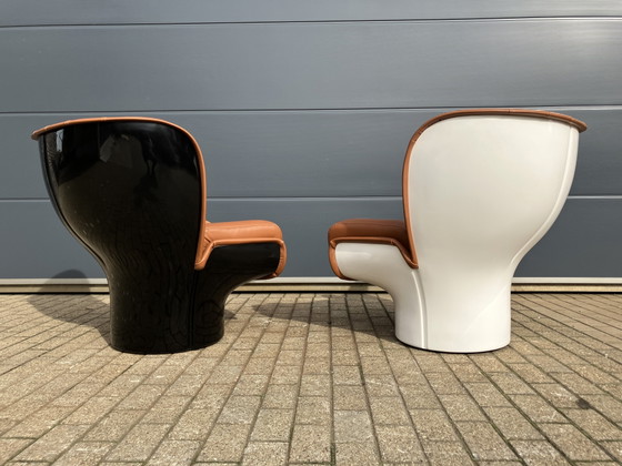 Image 1 of 2x Joe Colombo Elda Stuhl, cognacfarbenes Leder, schwarzes oder weißes Fiberglas
