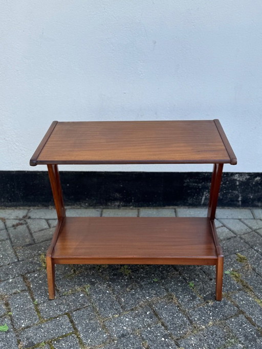 Meuble TV Webe de Louis Van Teeffelen