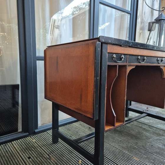 Image 1 of Authentic Models (AM)