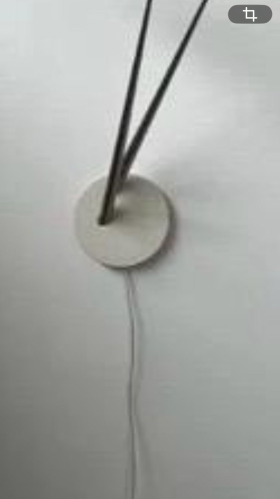Lampada da parete Tyuca di Ingo Maurer – Applique, Aluminium, polished steel (photo 4 of 5)
