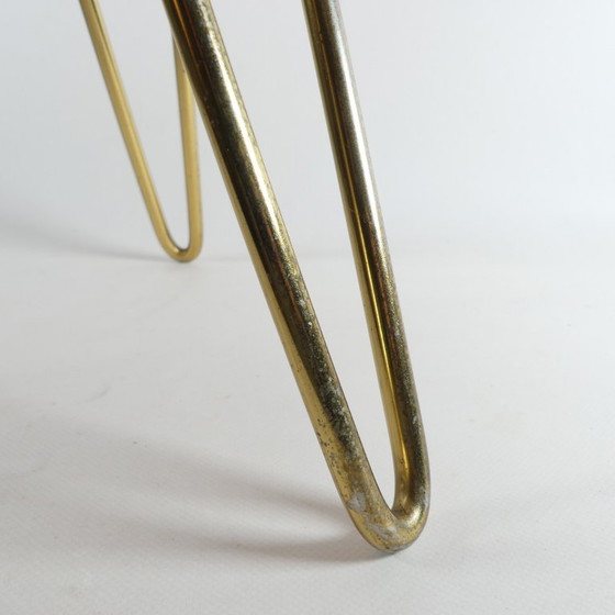 Mid-century loop stool, hairpin stool with pink shaggy fur – Unbekannt, Metal, Textile (photo 4 of 7)