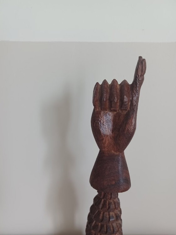 Image 1 of Intaglio del legno vintage - Arte popolare surinamese - Mano stilizzata