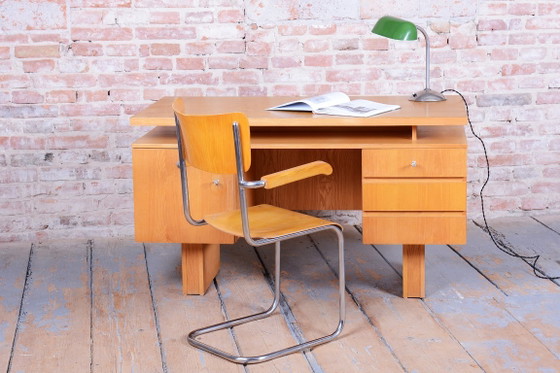 Scrivania Mid-Century restaurata, Frassino, Lucidatura rinnovata, Ceca, anni '60 – Scrivanie, Legno, Cromo (photo 13 of 13)