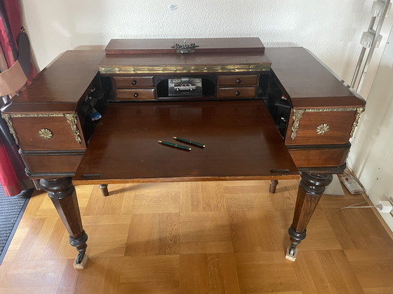 Image 1 of Petit bureau anglais