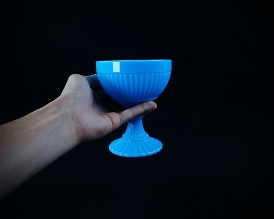 Image 1 of Bonbonniere aus blauem Messeopalin von Portieux Vallerysthal Art Deco