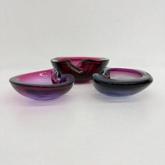 Image 1 of Set of 3 murano summerso pink glass bowls , 1970s