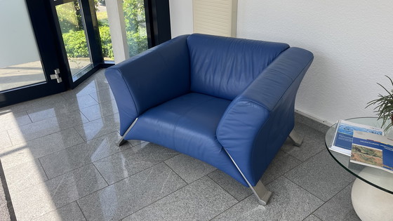 Image 1 of Sedia lounge design Rolf Benz tipo 322 bassa in pelle blu