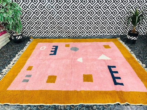 Traditional handmade Berber rug 250cm x 150cm