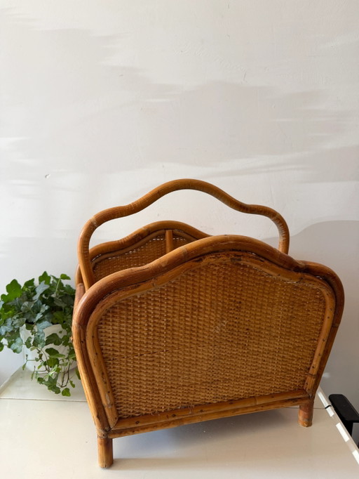 Panier à magazines en rotin