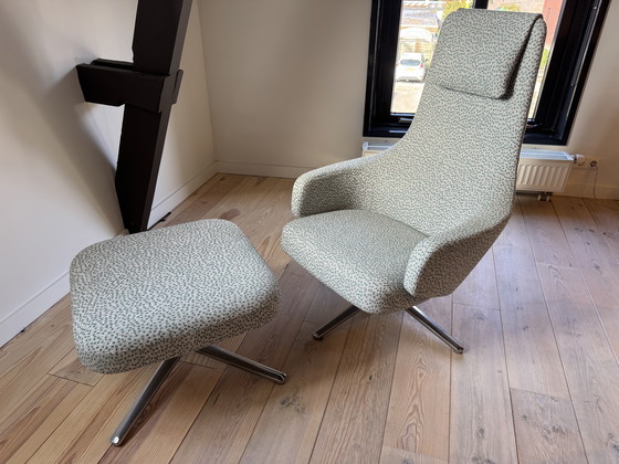 Image 1 of Vitra Repose with Ottoman.