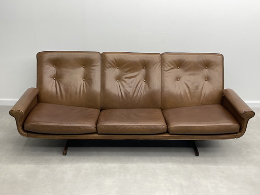 Sofá vintage Sigurt Resell Vatne Møbler Modelo 126