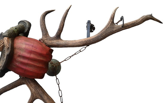 Image 1 of Candelabros de madera que representan a una dama noble medieval