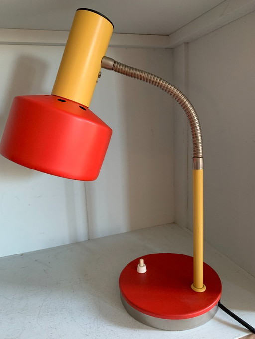 Lampe de bureau vintage rouge et jaune des années 80 (danoise)