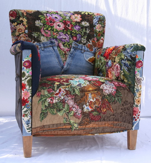 Zipperless number armchair