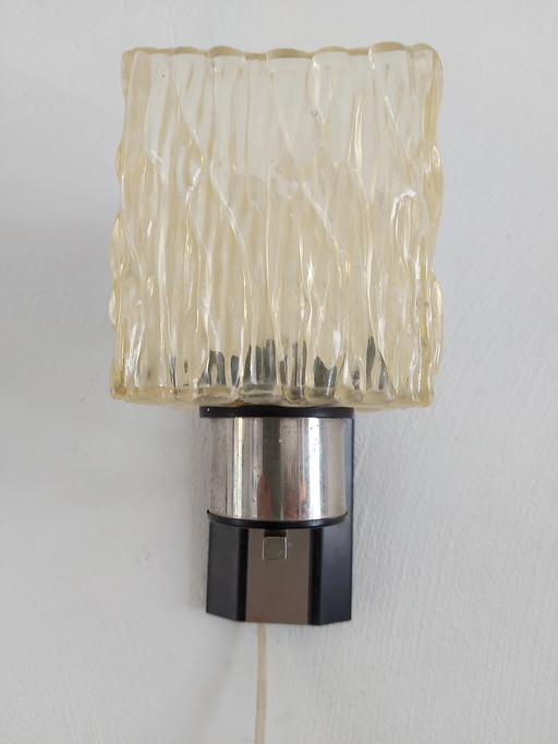Philips wall lamp plastic shade 60s