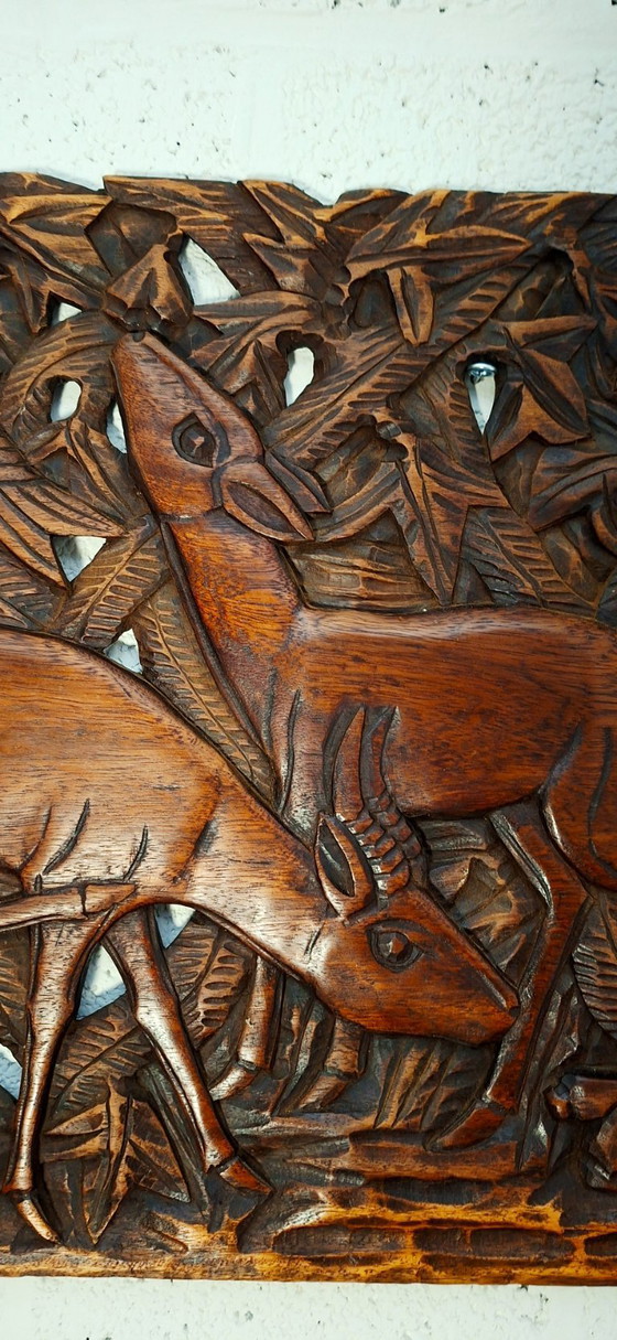 Image 1 of Gesneden houten wandpaneel – Afrikaanse dierenscène