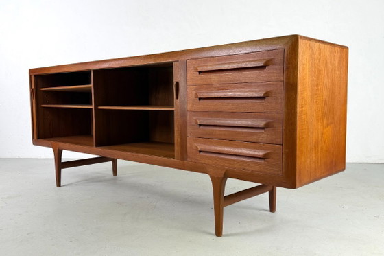 Credenza FA32 di Ib Kofod-Larsen per Faarup - Anni '60 – Faarup Mobelfabrik, Credenze, Legno (photo 8 of 9)
