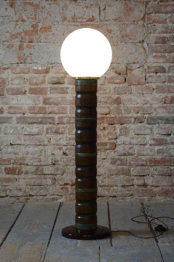 Gerestaureerde art-deco vloerlamp, walnoothout, messing, melkopaalglas, Tsjechisch, jaren 1930 – Vloerlampen (photo 6 of 11)