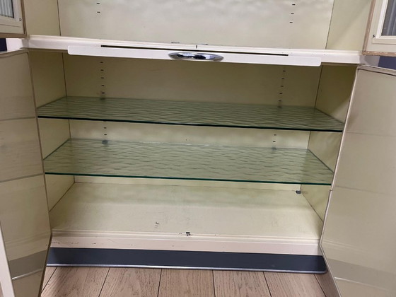 Image 1 of Mobiletto medico industriale vintage con vetro scanalato