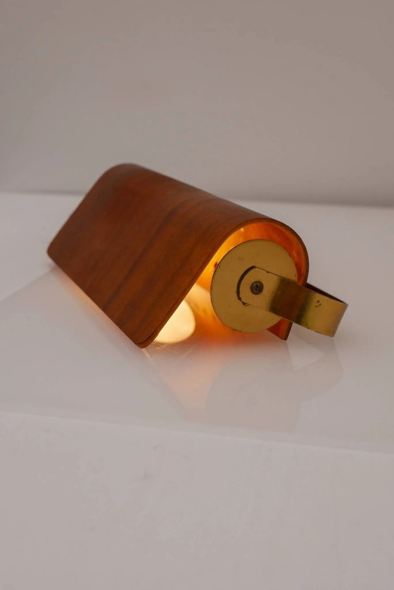 Image 1 of Applique murale vintage en teck. Lampe murale scandinave classique du milieu du siècle.