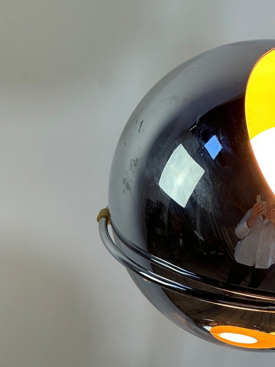 Image 1 of Vintage vloerlamp in ruimtetijdstijl met "oogbol" en 3 chromen bollen, jaren 70.