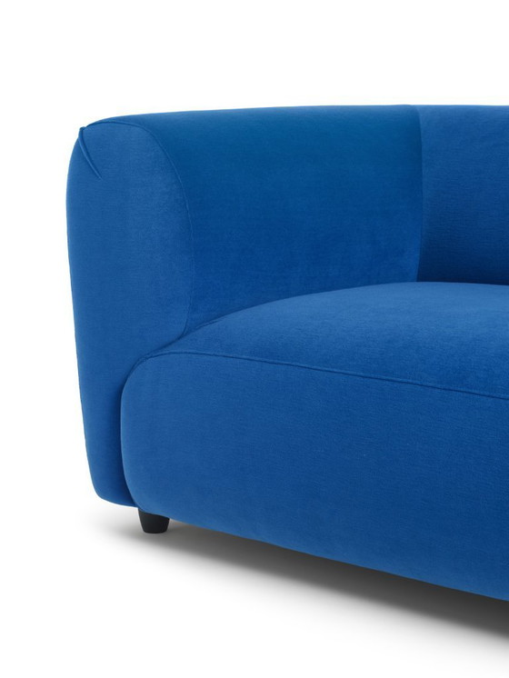 Image 1 of Nel Maverick 3 posti, in velluto di lana Kvadrat Gentle