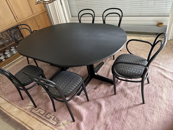 Image 1 of 6X Thonet Bentwood Chairs Black 214 P Like New, Two With Armrests